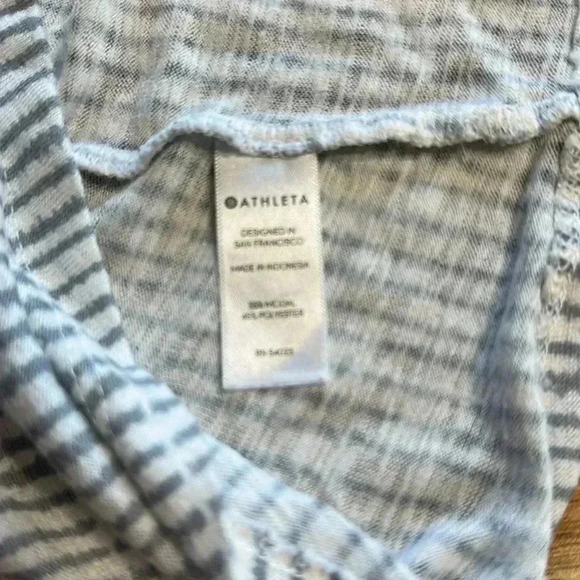 Athleta Breezy Muscle Tank Medium Gray and White - Picture 6 of 7